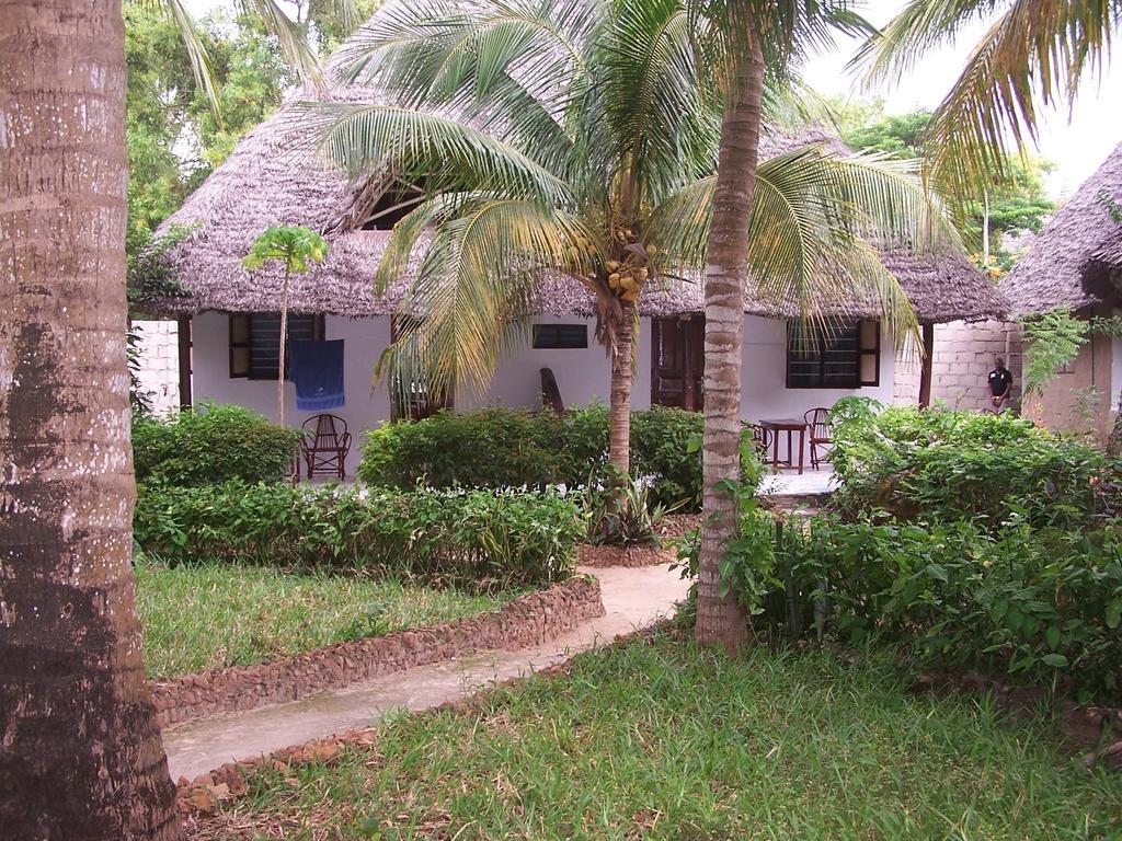 Baraka Beach Bungalows Nungwi Exterior photo