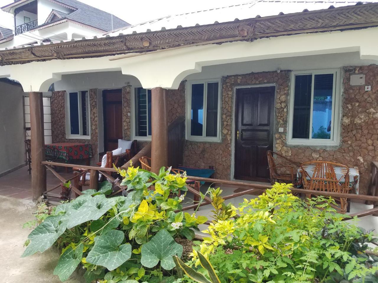 Baraka Beach Bungalows Nungwi Exterior photo