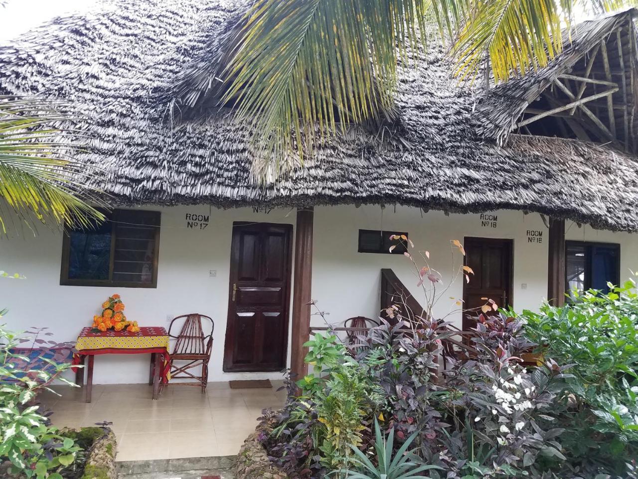 Baraka Beach Bungalows Nungwi Exterior photo